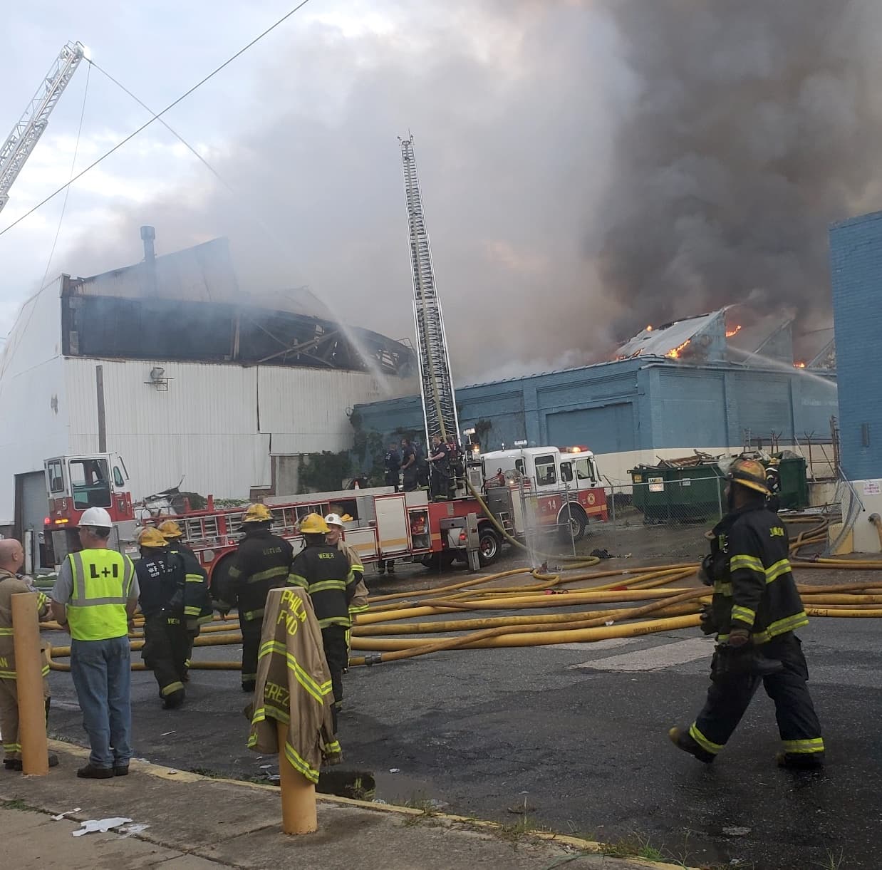 Se informó que la estructura había colapsado por el daño.