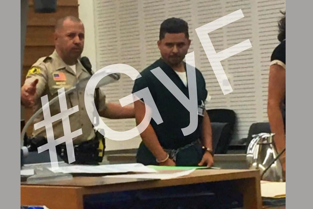 Se tenía previsto que Larry fuera enviado a Carolina del Sur en las próximas horas, pero se dice que aún hacen falta algunos documentos para el traslado. En este momento Larry está en el centro de West Valley, California.