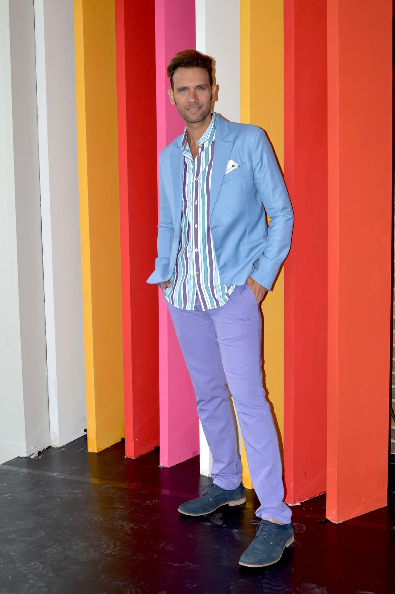 El actor recordó que Vanessa iba acompañada a las grabaciones por un elemento de seguridad: "Íbamos a grabar a una locación y 
<b>ella llegaba con guardaespaldas</b> a un lugar donde sólo estábamos los actores y no había la necesidad".
<br>