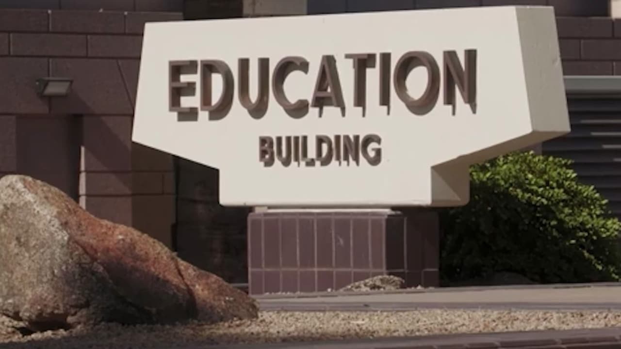 Polémica en Arizona por nueva guía para eliminar la diversidad, igualdad e inclusión en las escuelas