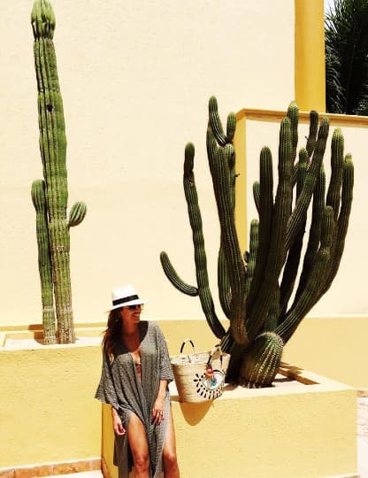 El contraste del desierto en el mar se encuentra en Los Cabos.