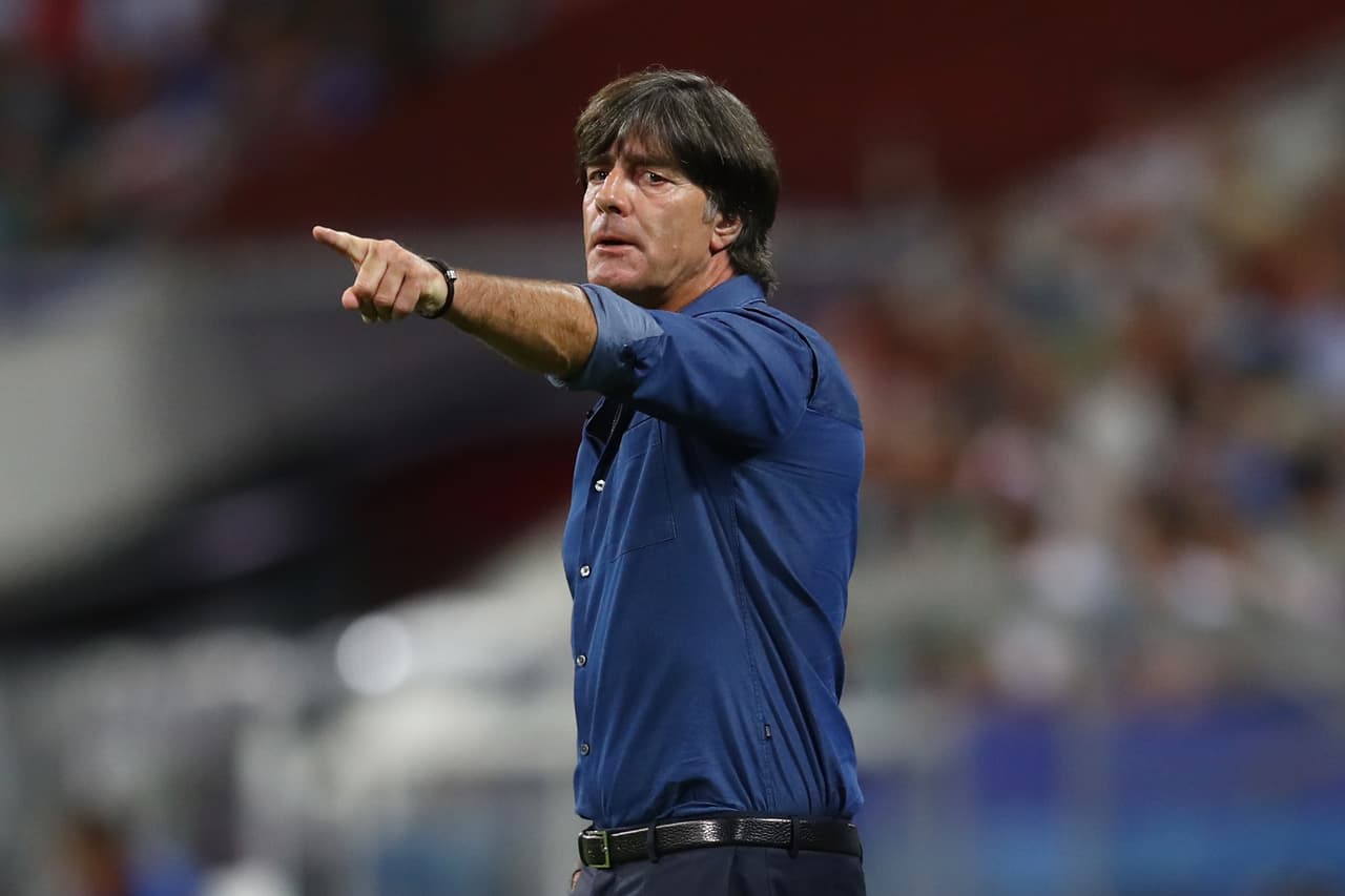 Joaquim Low, técnico de Alemania, acertó con su táctica de presionar la salida y con ello obtuvo una ventaja que le dio un respiro.