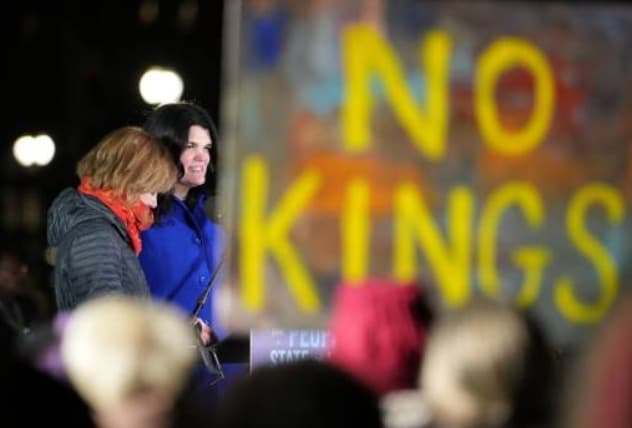 Movimiento 'No Kings Day' convoca a protestas masivas contra Donald Trump. ¿Cuándo y dónde serán?