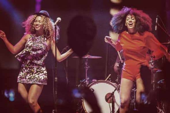 Escenarios llenos de tecnología, color y tramoyas, las estrellas de la música más coloridas y un clima envidiable hacen del Festival del Valle de Indio un experiencia que vale la pena repetir. ¿Vienes al segundo fin de semana de Coachella? ¿Quieres ver más fotos ?: