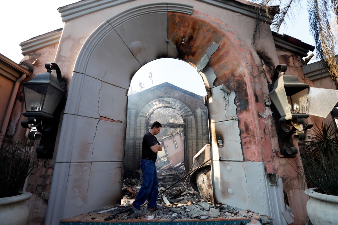 Incendios en California: el número de muertos sube a 31, las autoridades buscan a más de 200 desaparecidos