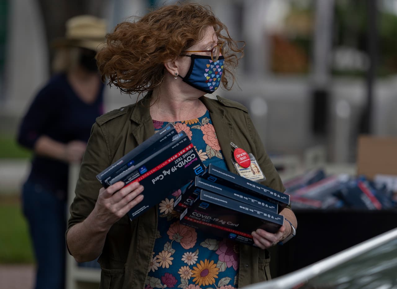 Se espera que estas pruebas gratuitas de detección del covid-19 se entreguen durante el 30 y 31 de diciembre.
<br>