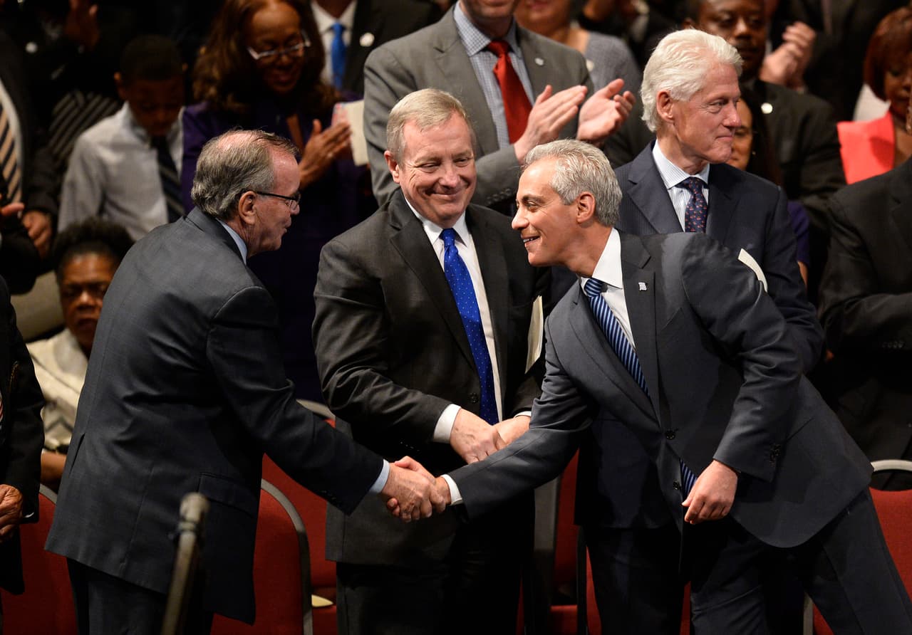 Y agregó que seguirá trabajando "para mantener el aumento de los salarios y la atracción de más puestos de trabajo".