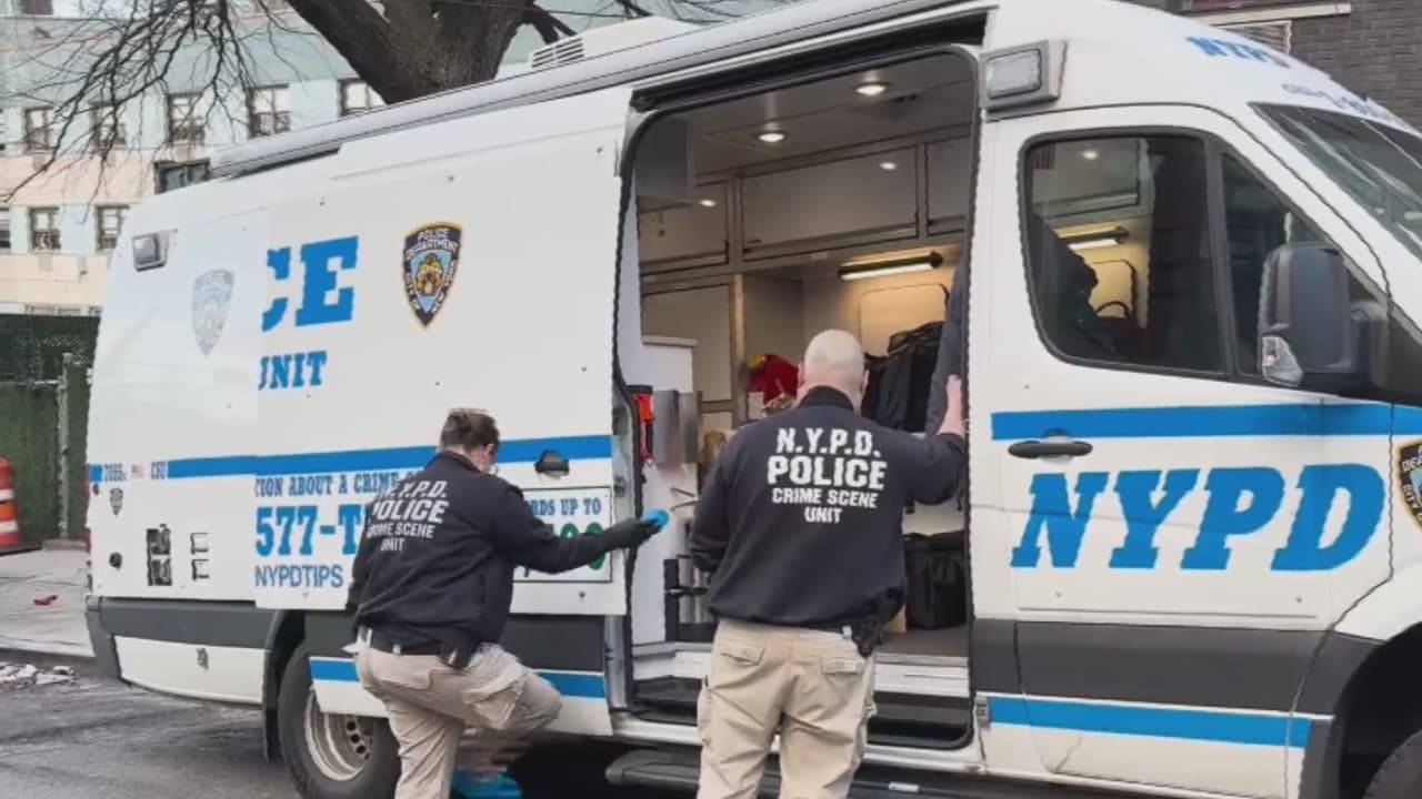 Una mujer identificada como 
<a href="https://www.univision.com/local/nueva-york-wxtv/mujer-puertorriquena-carlin-ramirez-asesinada-golpes-dentro-su-apartamento-el-bronx" target="_blank">Carlin Ramírez, de 38 años y de origen puertorriqueño, fue hallada muerta en un apartamento de El Bronx</a>. Las autoridades 
<b>encontraron el cuerpo con signos de violencia, por golpes</b>, la noche del viernes.