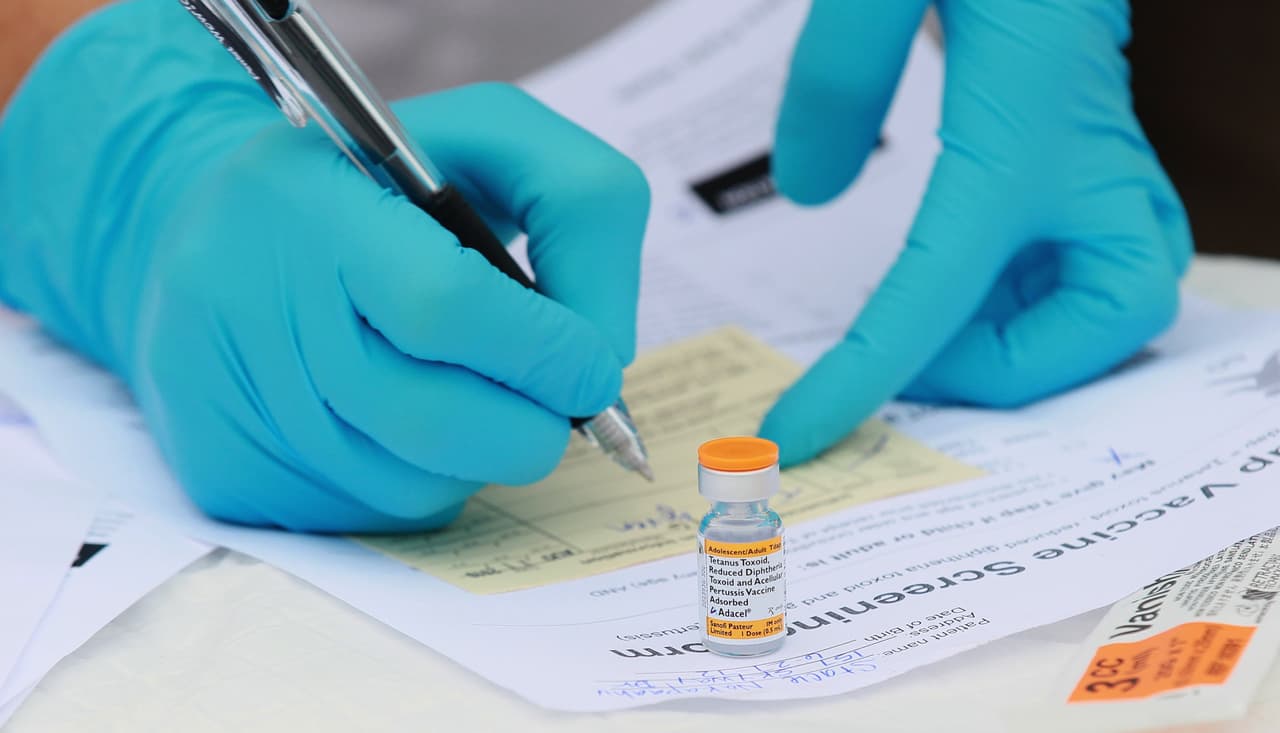 <b>Grupo 3</b>: población general.