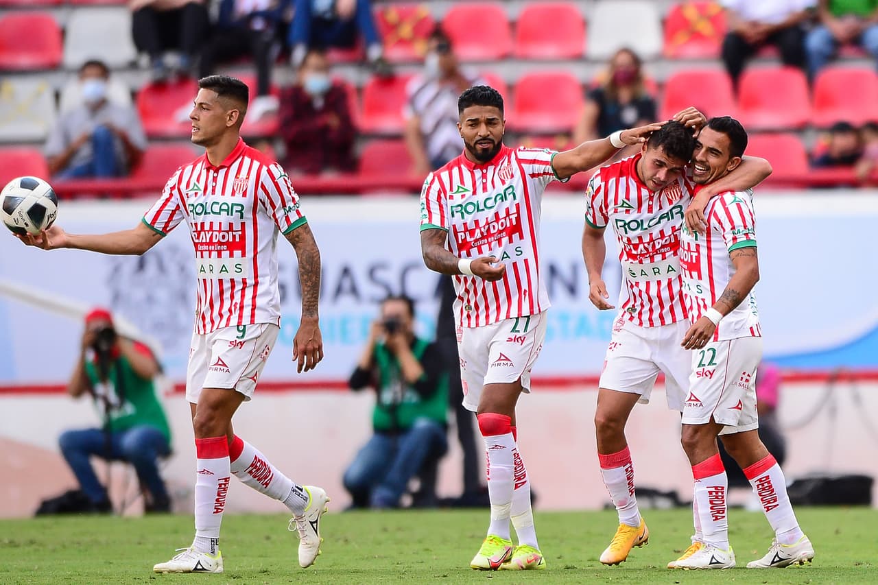 Luis Garcia, Maximiliano Salas y Alan Medina fueron los encargados de marcar en la victoria 3-0 de Necaxa sobre Tijuana.