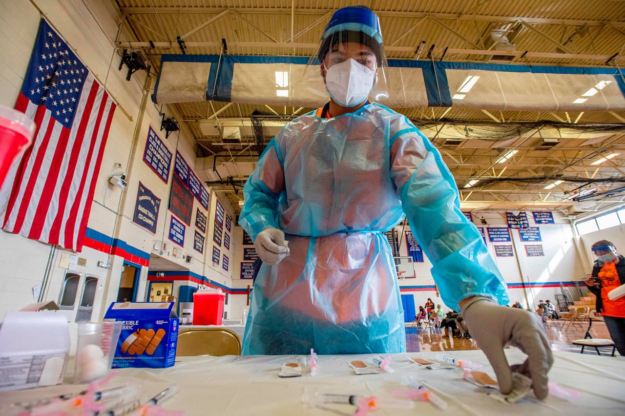 Estas son las seis acciones con las que Biden planea fortalecer el combate a la pandemia