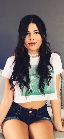 El feeling con el público fue inmediato y esta bella boricua demostró junto a su novio que la química que tienen cantando logra sensibilizar a quienes los escuchan.