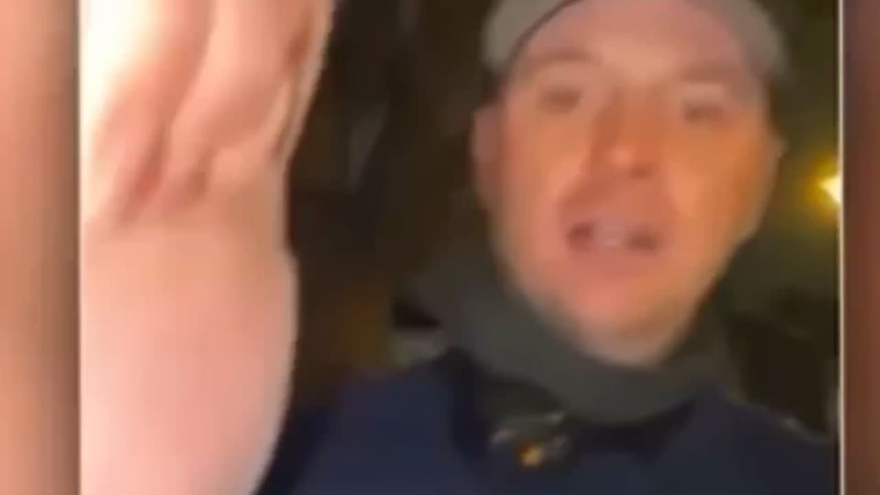 La policía de Filadelfia investiga video viral de un oficial que se enfrenta a un hombre afroestadounidense