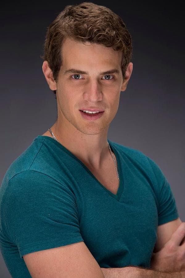 Te presentamos a Oscar Medellín.