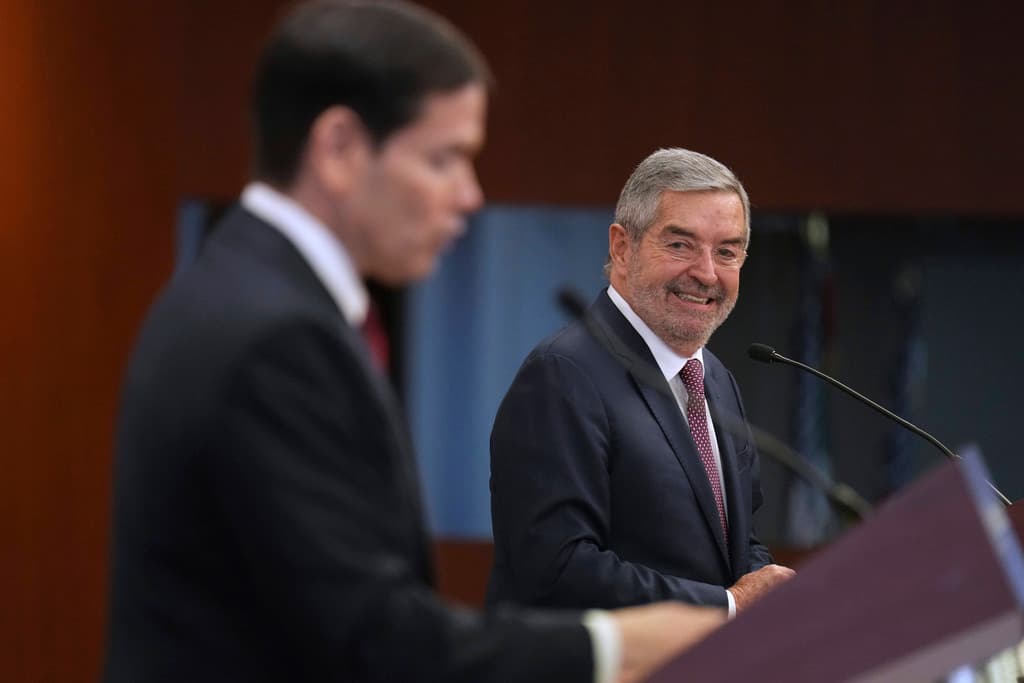 Entre elogios, lugares comunes y dudas sobre planes militares de EEUU, se reúnen Rubio y De la Fuente