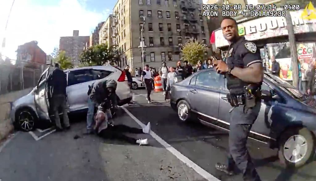 Un juez bloquea la deportación de Oscar Belgal, el inmigrante baleado por ICE en Nueva York