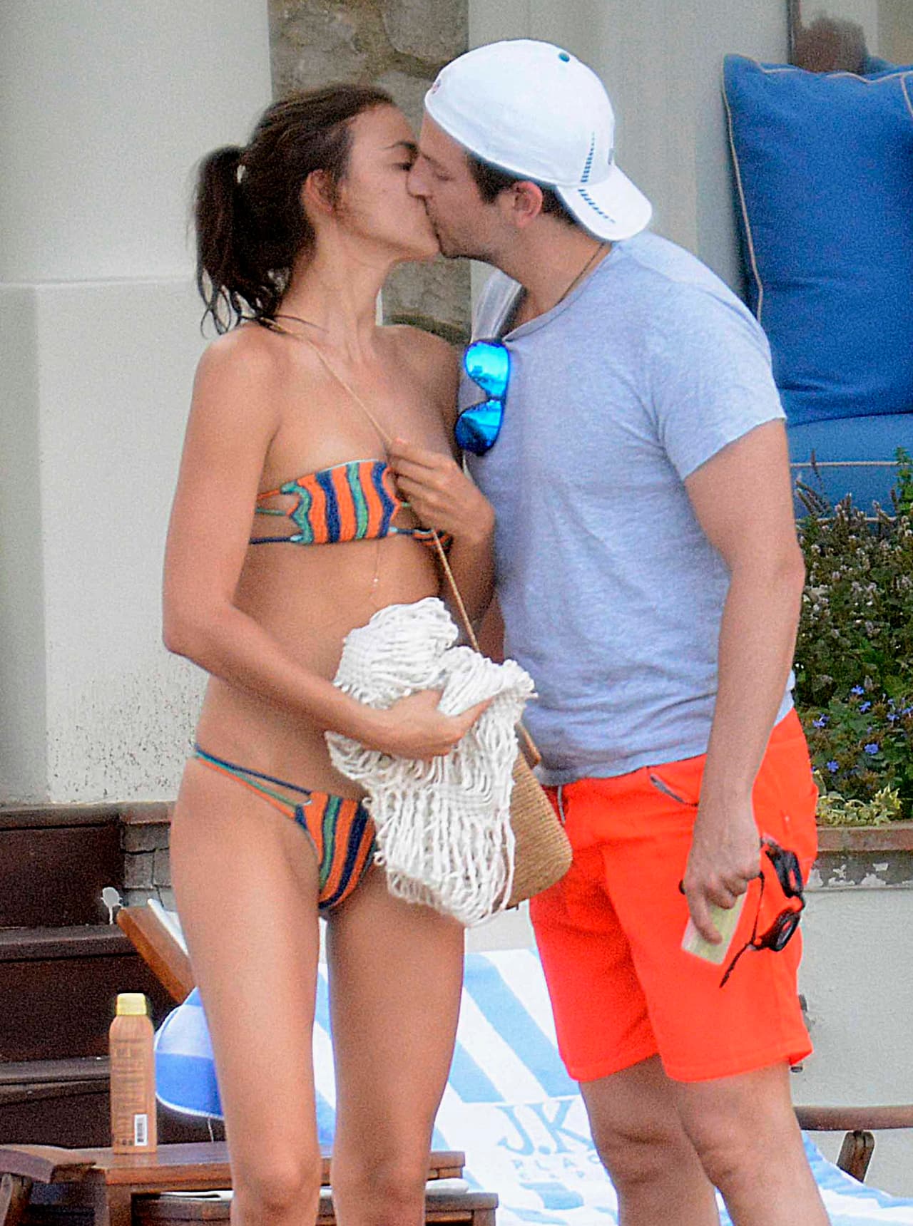 ¡Bradley la agarró a besos nuevamente!