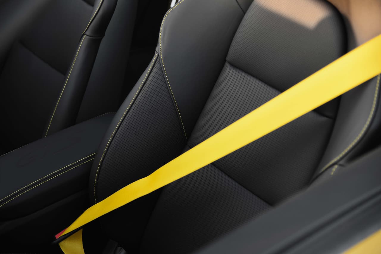 El puesto de conducción es muy bueno, así como los acabados interiores y la ergonomía.