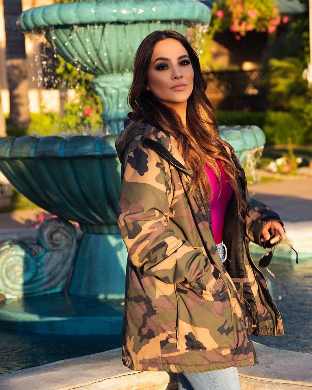 “Yo creo que es algo muy privado, yo creo que ambos se hieren en un divorcio, entre ellos mismos (la familia Rivera ) creo que se han herido más de lo que yo pude haber herido a Lupillo en el tiempo que estuve con él”, comentó.