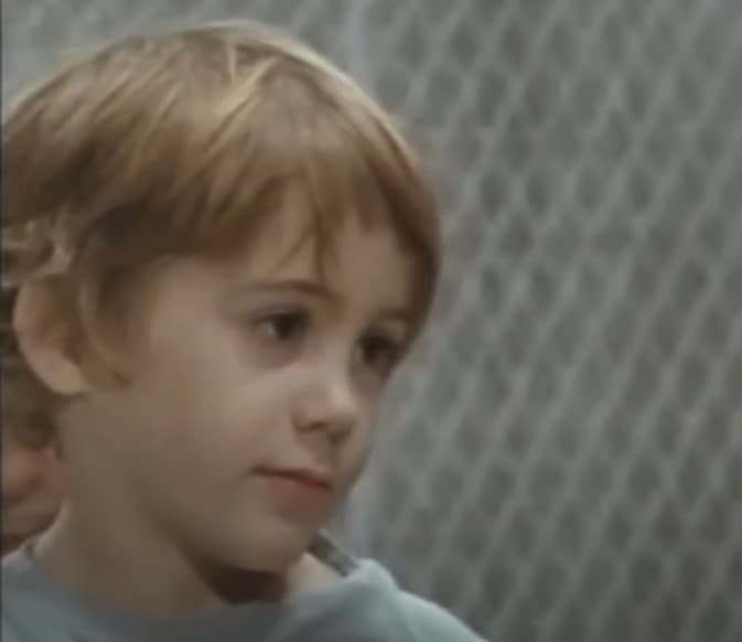 <b>Robert Downey Jr.</b>
<br>Uno de los actores de Marvel que cuenta con una de las más largas trayectorias en el mundo de la actuación es Robert Downey Jr. Y es que apareció desde muy niño en varios filmes dirigidos por su padre, Robert Downey Sr. La primera película en la que salió fue en 'Pound' del año 1970, cuando tenía solo cinco años de edad.