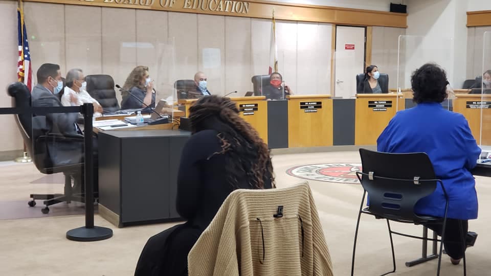 Distrito Escolar de Santa Ana iniciará clases virtuales a pesar de la sugerencia de hacerlas presenciales