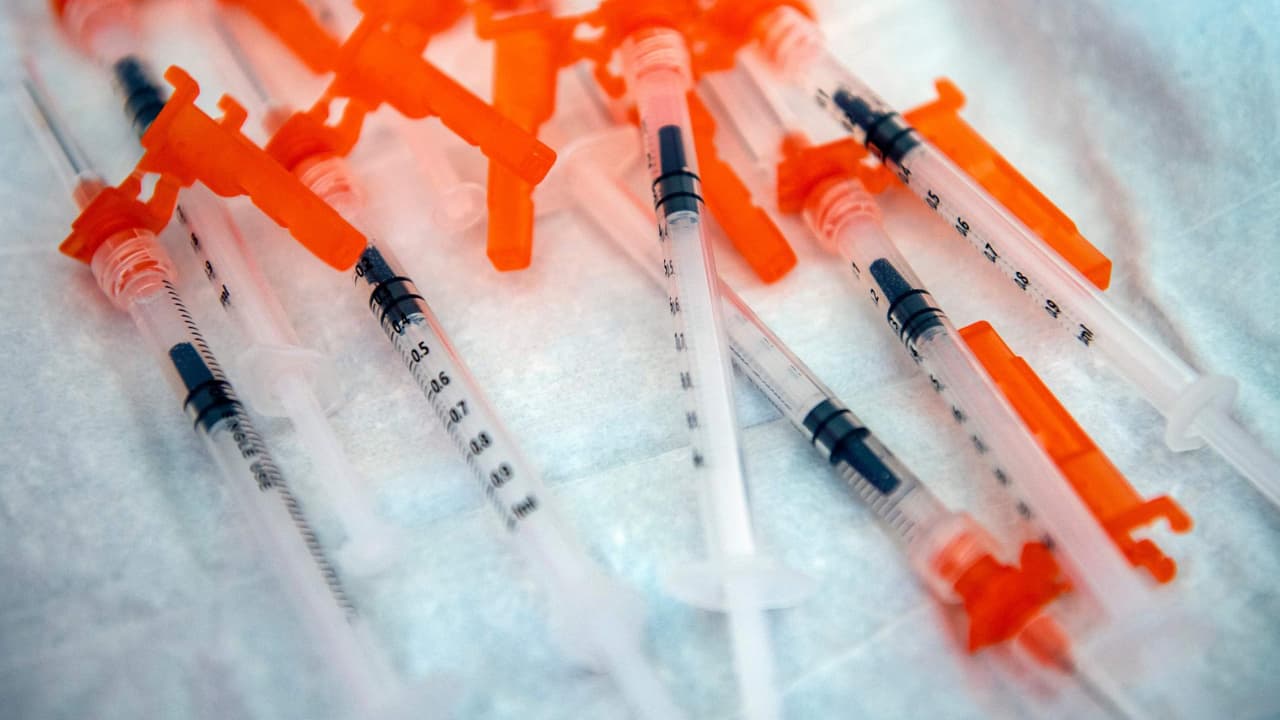 Una de las principales aclaratorias de los funcionarios de salud es que las vacunas son gratuitas y la situación migratoria de los niños o sus padres no será impedimento para recibirlas.