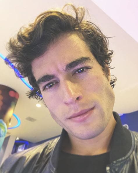 Danilo Carrera también dio declaraciones después de confirmar su relación, para El Gordo y La Flaca: “Somos amigos de hace tiempo y la única verdad es que hace poco nos estamos dando la oportunidad de conocernos como pareja, creo que lo único que te puedo decir por ahora es que estamos enamorados”.
<br>