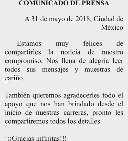 Además, Claudia y Andrés compartieron un desplegado para notificar su compromiso y agradecer las muestras de afecto hacia ellos.