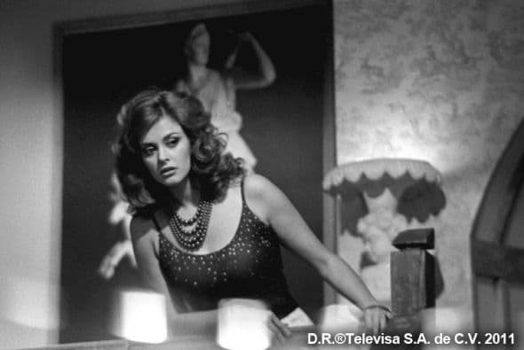 Esta historia, protagonizada por Lucía Méndez, resaltó de inmediato pues narraba la vida de una prostituta, ¡demasiado fuerte para la época!