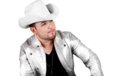 Roberto  Tapia