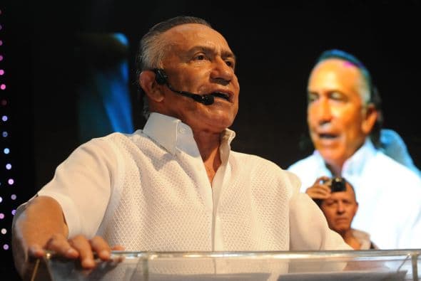 Poseedor de una gran fortuna amasada a la sombra del general Andrés Rodríguez -que se hizo con la Presidencia tras la caída de Stroessner- una comisión del Congreso brasileño vinculó su enriquecimiento con el narcotráfico, que él siempre negó. (Con información de Efe).