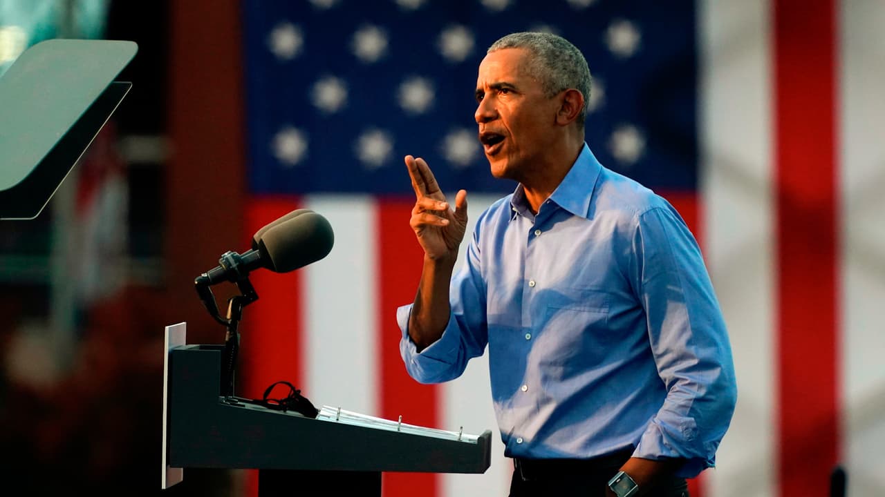El expresidente 
<b>Barack Obama</b> se presentó en 
<b>Filadelfia</b> para darle un impulso al candidato demócrata, 
<b>Joe Biden</b>, quien fue su vicepresidente entre 2009 y 2017.