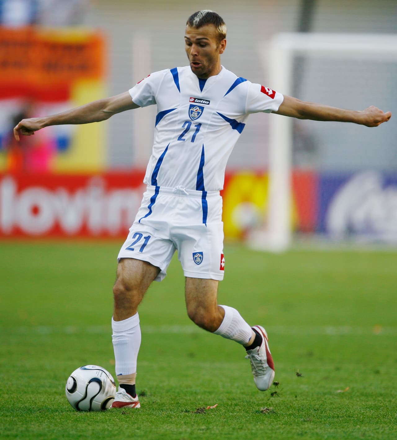 Otro atacante de la escuadra serbio-montenegrina, fue 
<b>Danijel Ljuboja</b>, quien anotó siete goles en dos temporadas en el Paris Saint-Germain.