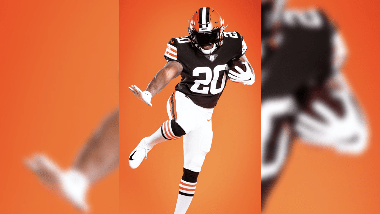 Así luce la nueva imagen de los Browns, con algunos ajustes en las combinaciones y cambio de tipografía de los números.