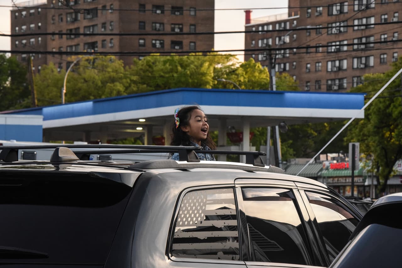 Uno de los dueños dijo que estaba recibiendo miles de mensajes por Instagram de personas que querían asistir.