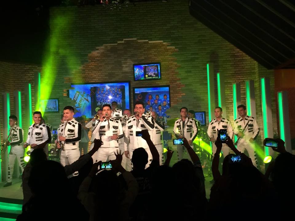 En la Música de Hoy, nos pusieron a bailar con banda.