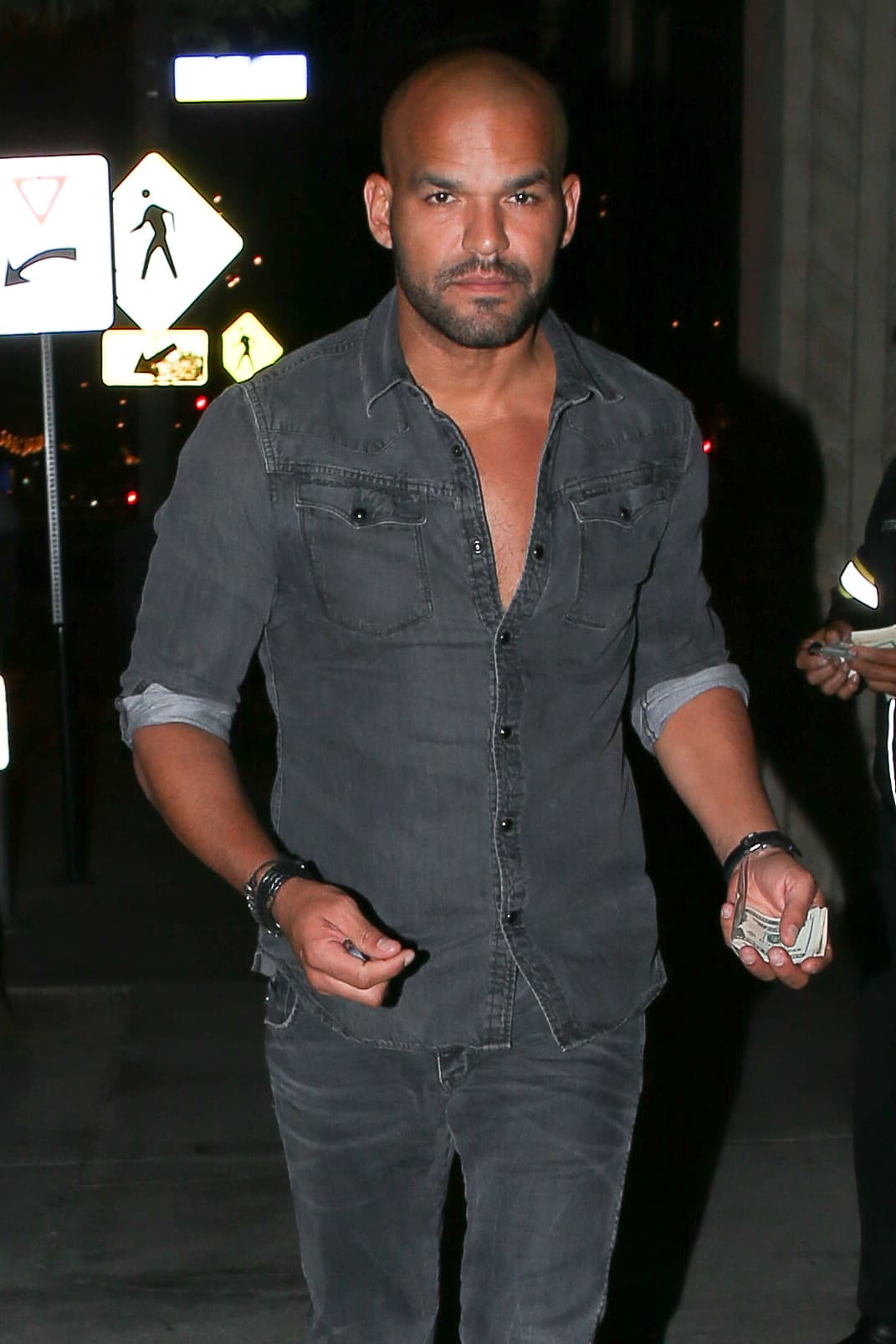 Una cena entre amigos, sin duda.