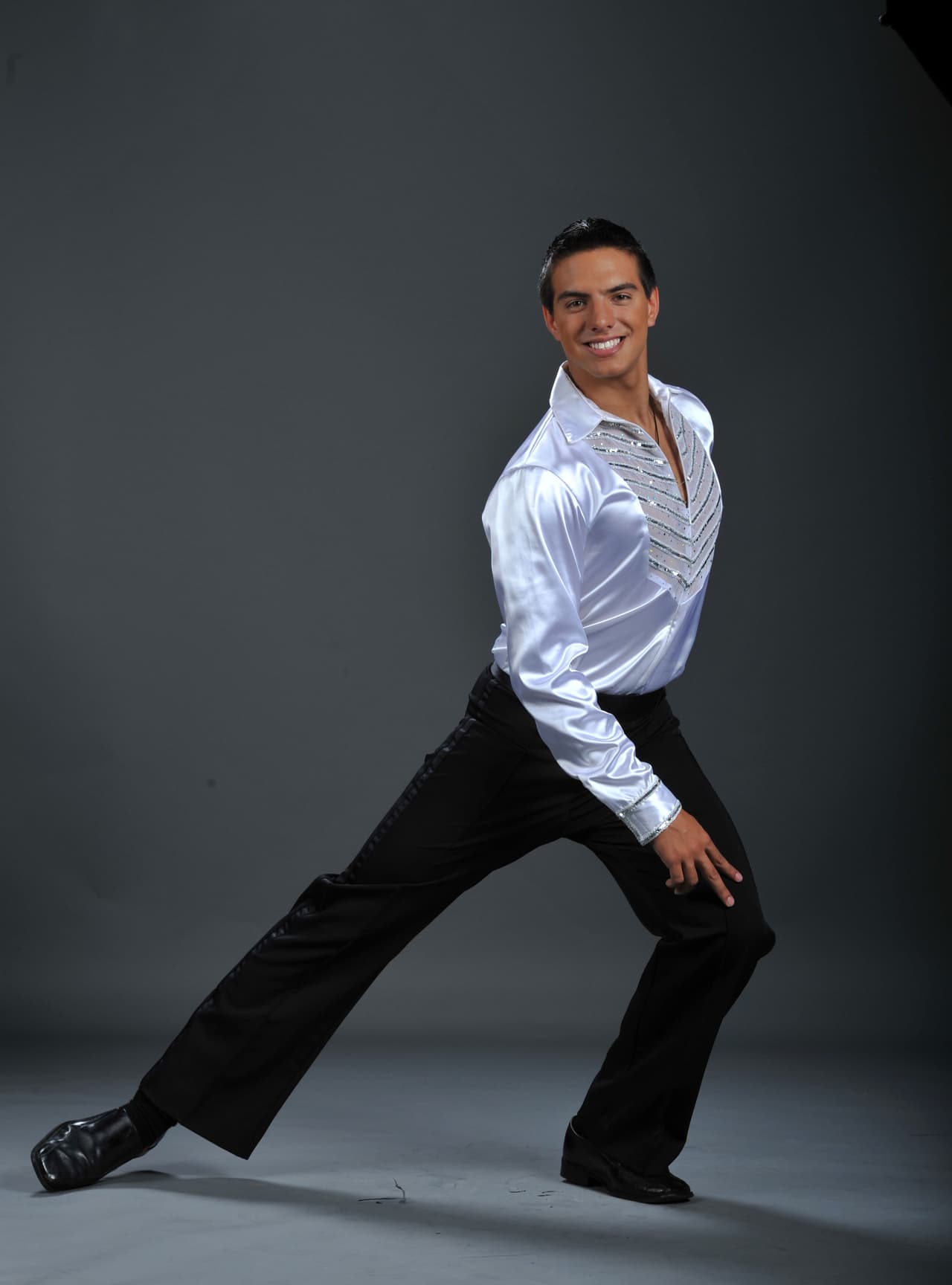 Telenovelas como 'Cómplices al rescate' y 'De pocas, pocas pulgas' le dieron la oportunidad de explorar su carrera como actor y cantante.