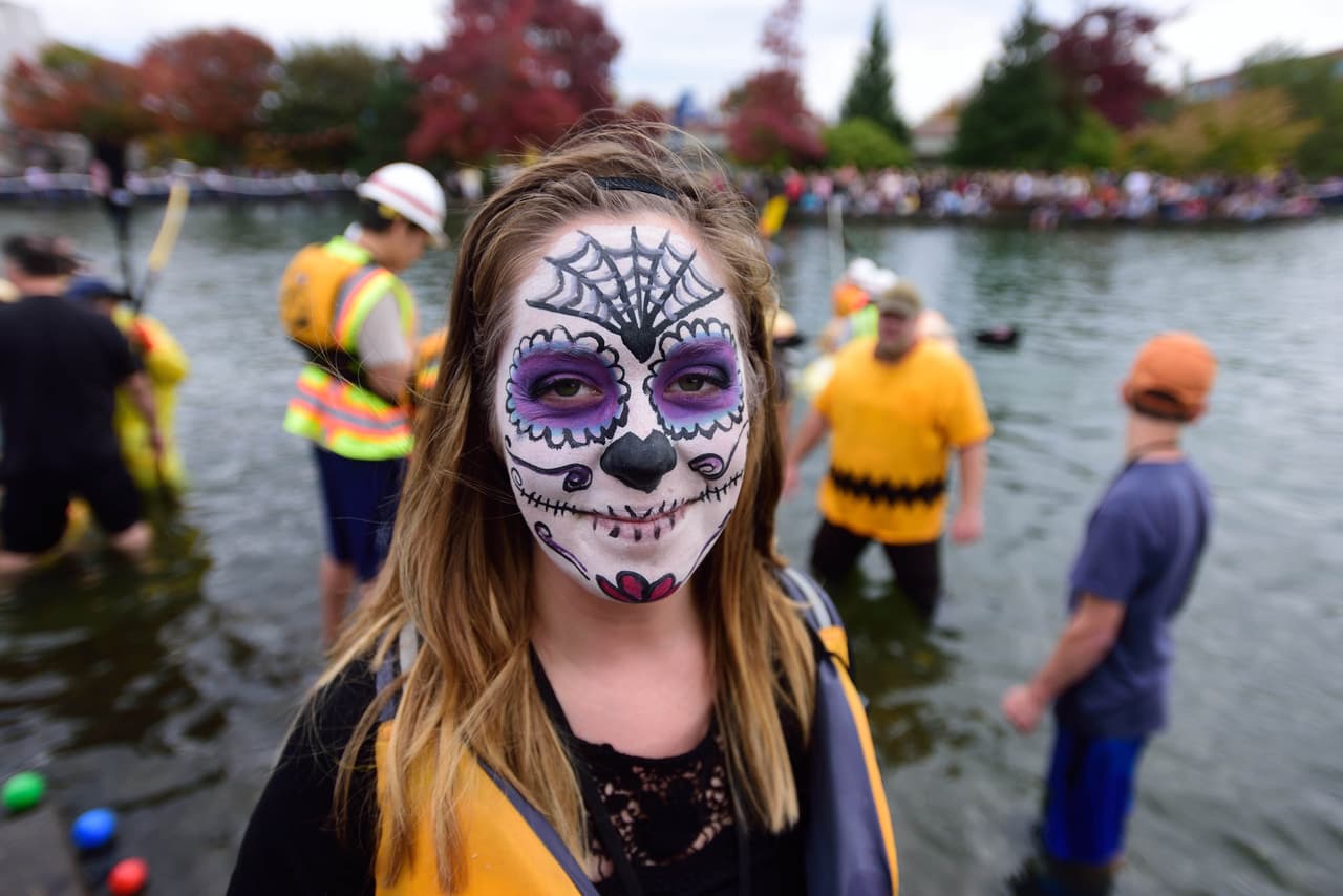 Familias enteras disfrutaron del evento e incluso se disfrazaron demostrando que ya están listas para la noche de brujas.