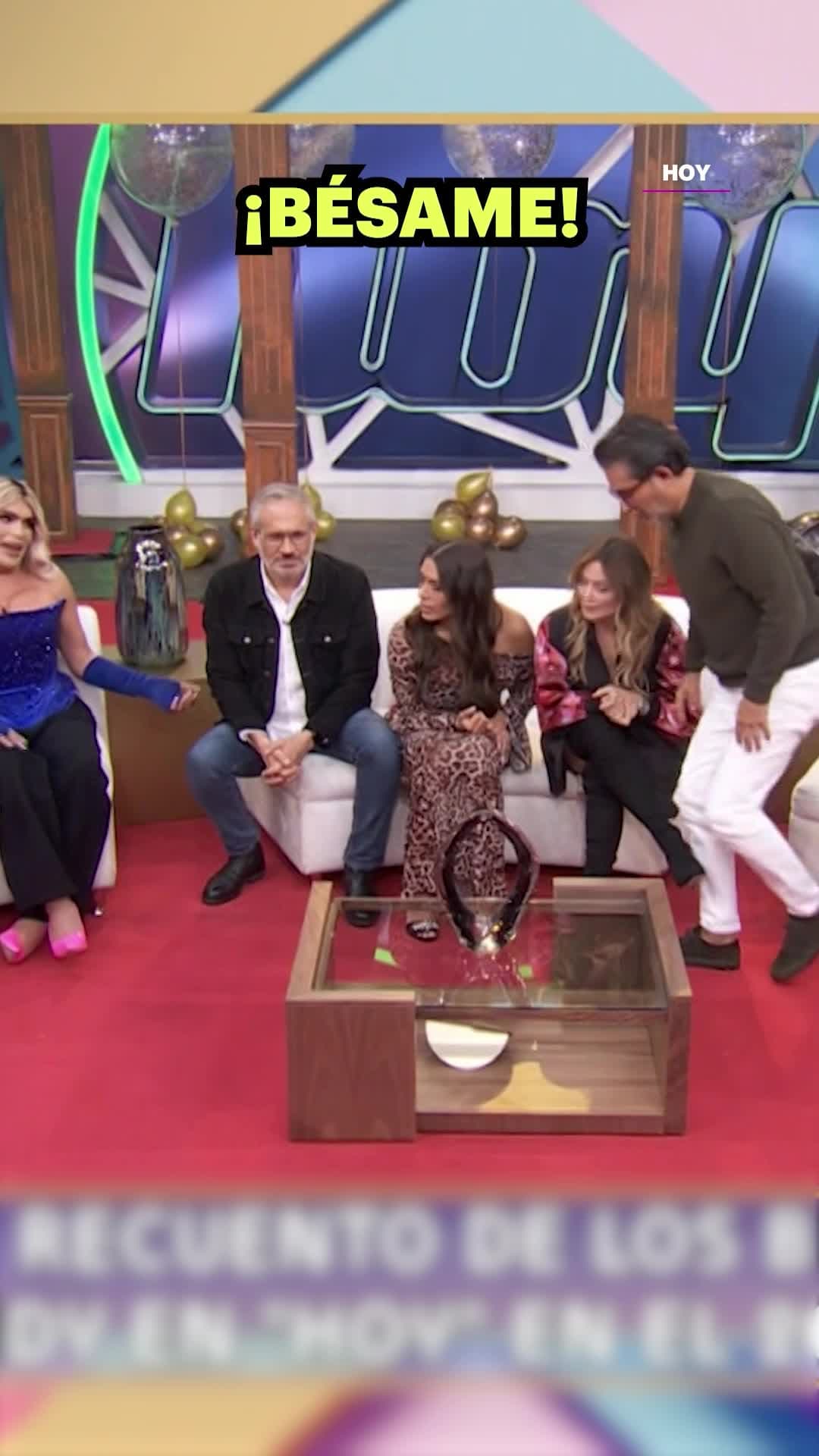 ¿Ya les gustó? Raúl y Wendy recrean su tradicional BESO