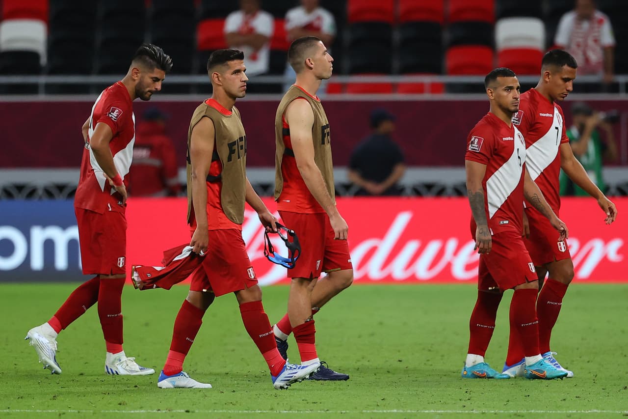 En Doha y en Lima, la tristeza se apoderó de los peruanos tras la eliminación de Perú rumbo al Mundial de Qatar 2022 al caer en penales ante Australia.