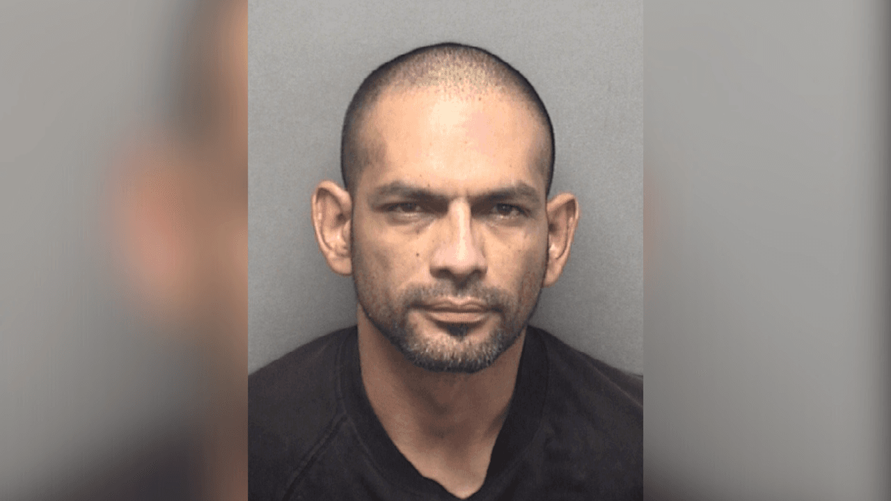 Gustavo Aguilar Castillo fue detenido y tiene cargos pendientes, dijo la policía.