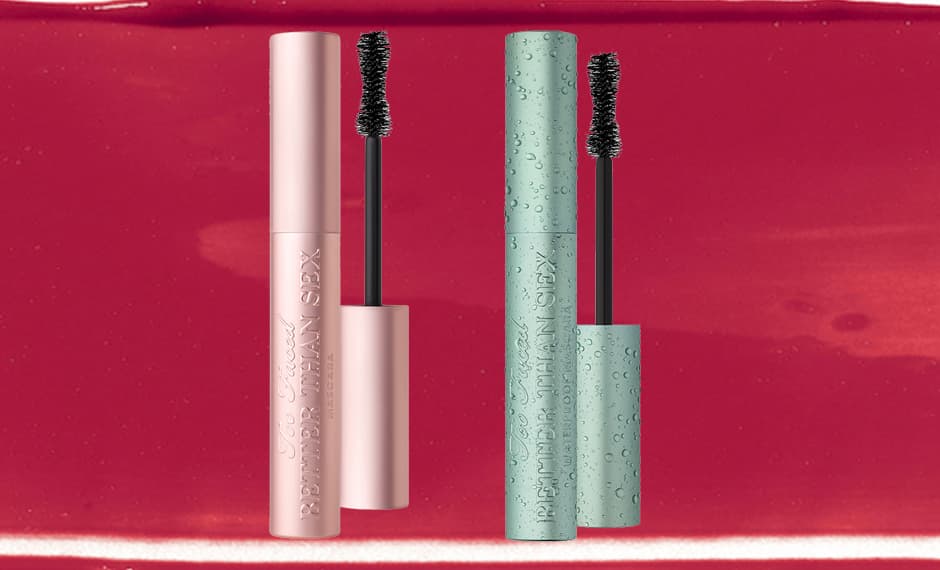 5. BETTER THAN SEX, Too Faced, 
<a href="https://www.toofaced.com/p/mascaras/better-than-sex-mascara/">Too Faced</a>, $23 dólares cada uno | Esta máscara de pestañas con nombre sugerente promete deja gran volumen desde la raíz a la punta. Las pestañas se ven mucho más largas y abundantes. Su fórmula con polímeros crea una película para mantener el color durante todo el día y evitar que se corra. Hay dos presentaciones disponibles, la regular y la resistente al agua.
<br>