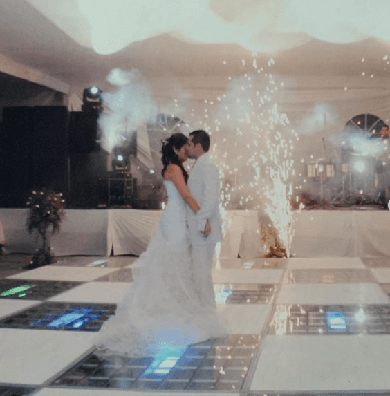 La pareja 
<b>contrajo nupcias por la iglesia</b> el 4 de abril de 2008.