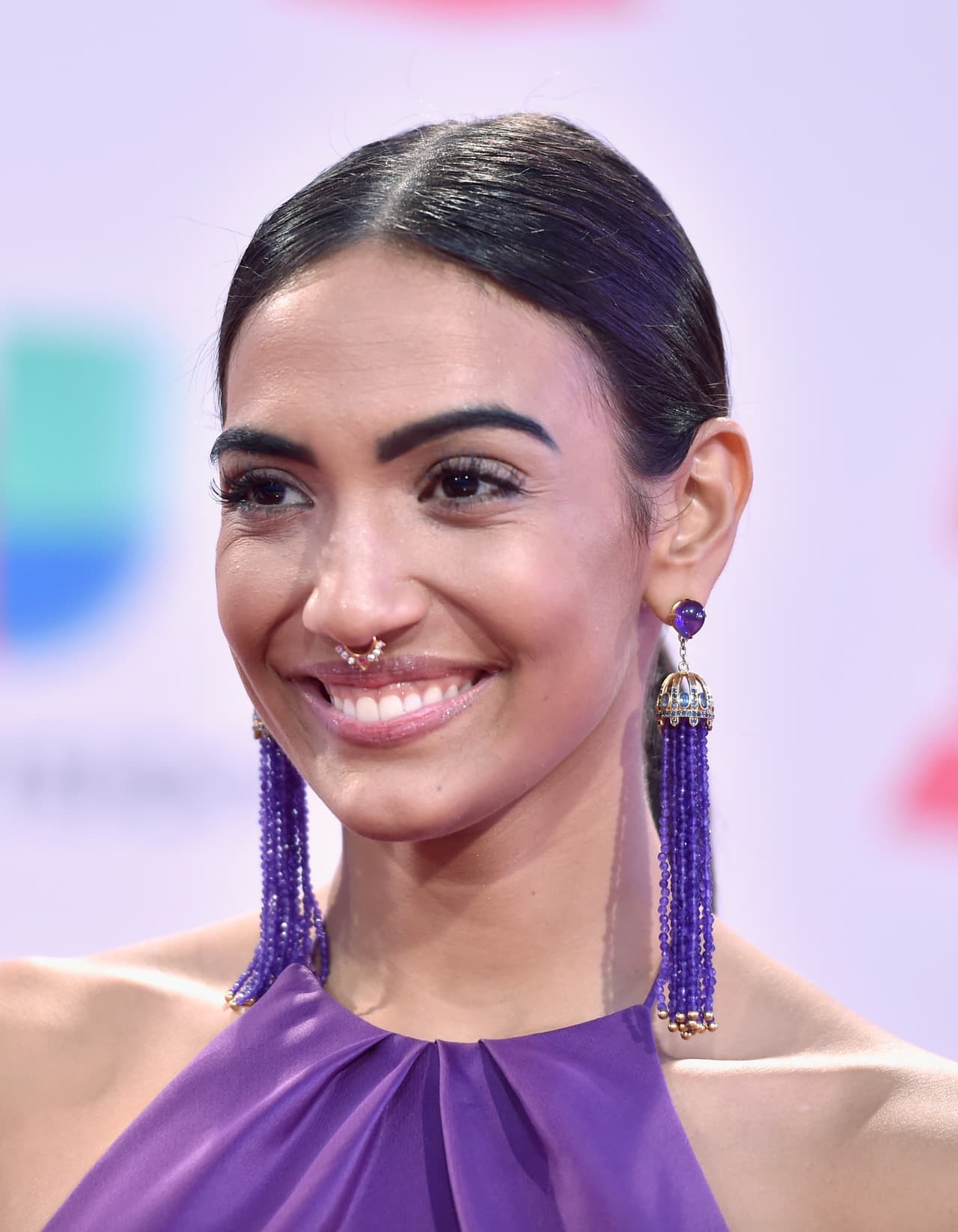 Los septum rings fueron una audaz elección para cantantes como Manu Manzo.