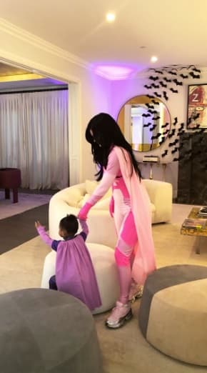 La empresaria y el músico se 
<b>vincularon sentimentalmente </b>por primera vez en abril de 2017. Su hija Stormi nació en febrero de 2018.