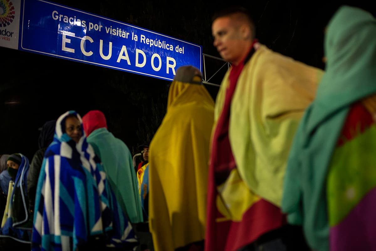 A finales de agosto el gobierno de Ecuador comenzó a exigir visado a los venezolanos que deseen entrar a su territorio, aunque sea de paso.