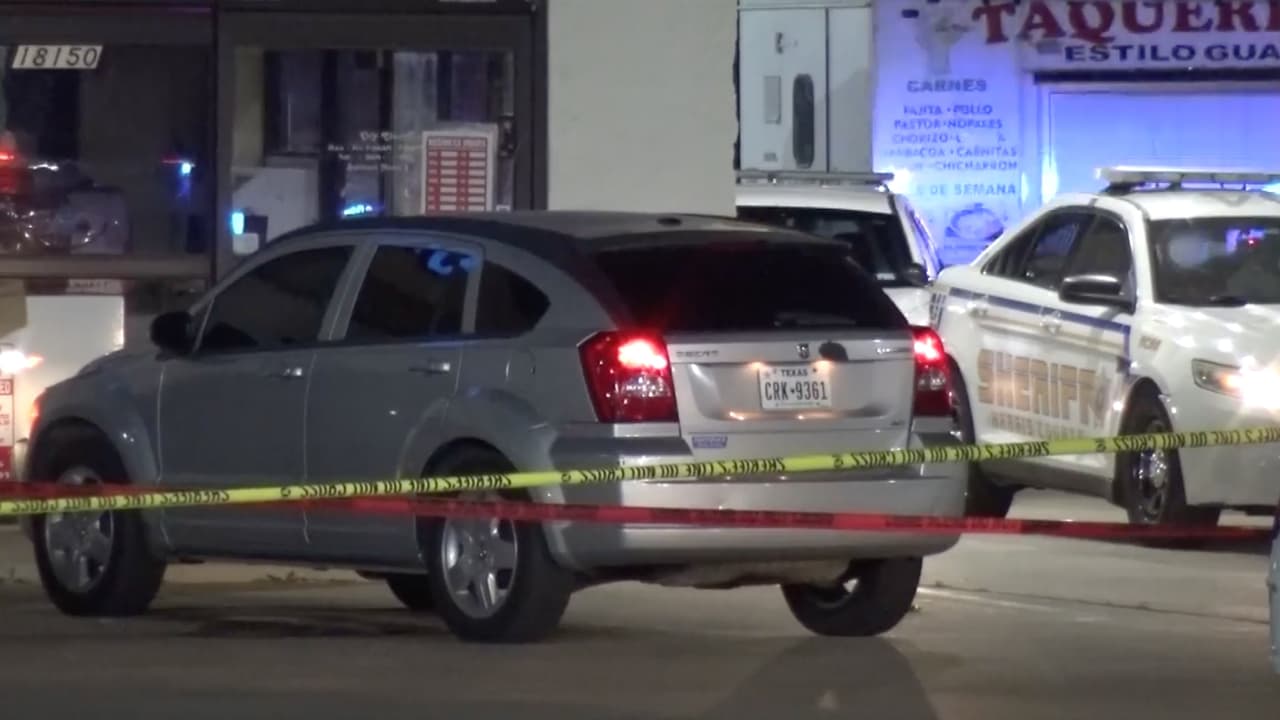 Las pistas se deben proporcionar llamando al 713-274-9100 o en Crime Stoppers al 713-222-TIPS (8477).