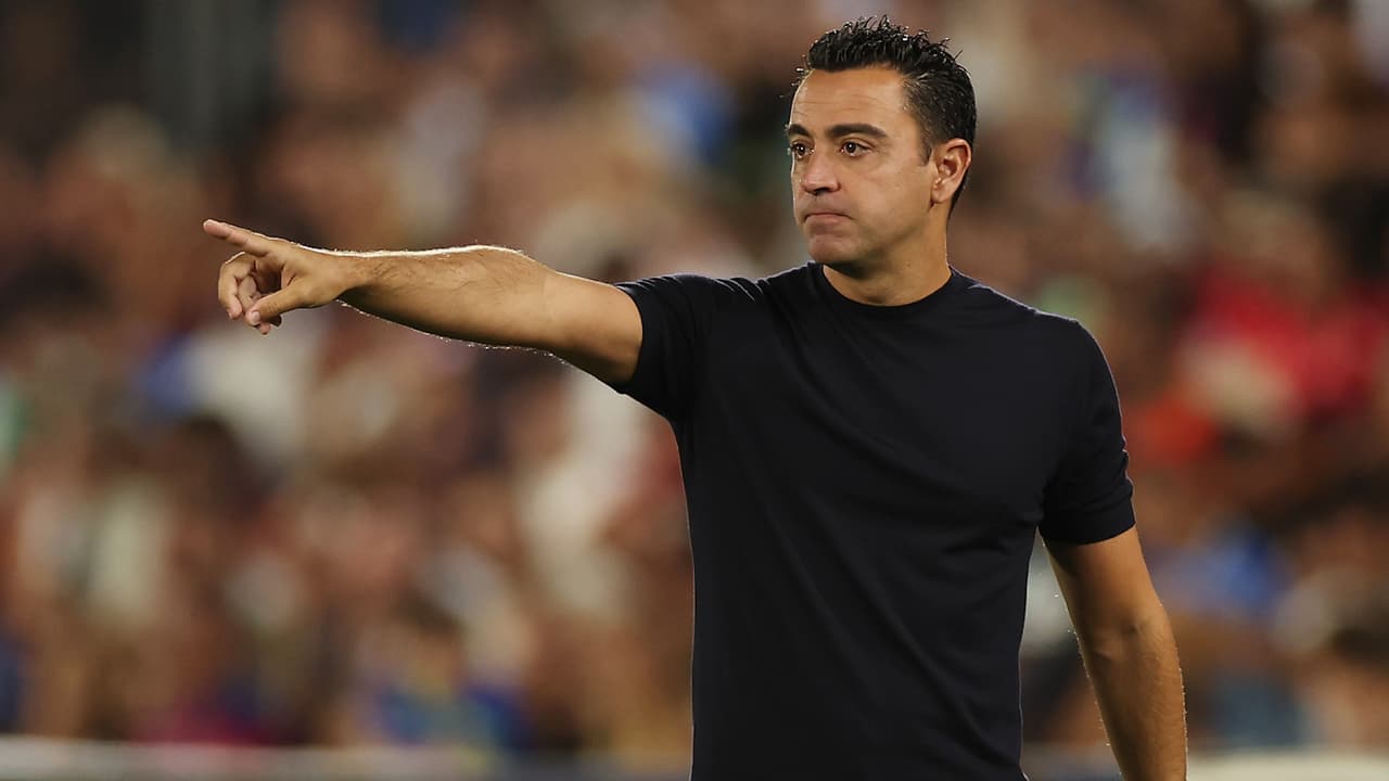 Xavi anuncia renovación con Barcelona hasta 2025