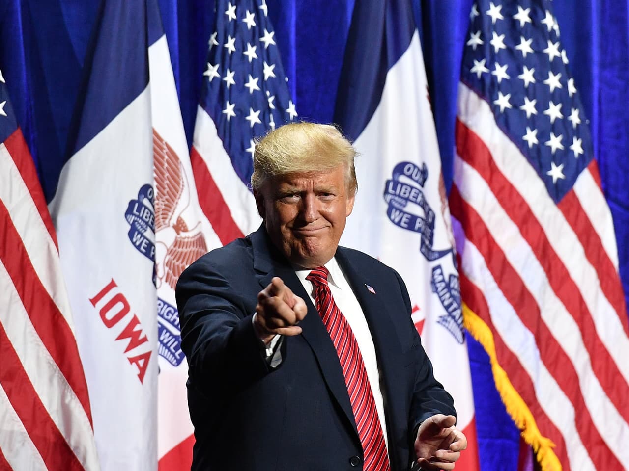 Trump tiene el caucus asegurado, ¿para qué hace campaña en Iowa?